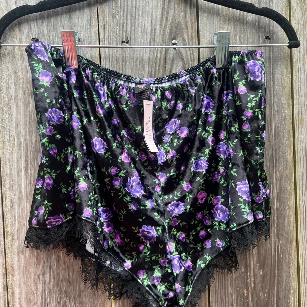 VICTORIAS SECRET Velvet Lace-Back Cami Set Black Purple Floral Women’s Med NWT